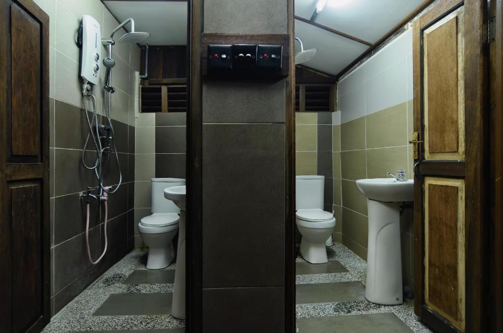 Oyo Home 90745 Desa Balqis Beach Resort Malacca Luaran gambar